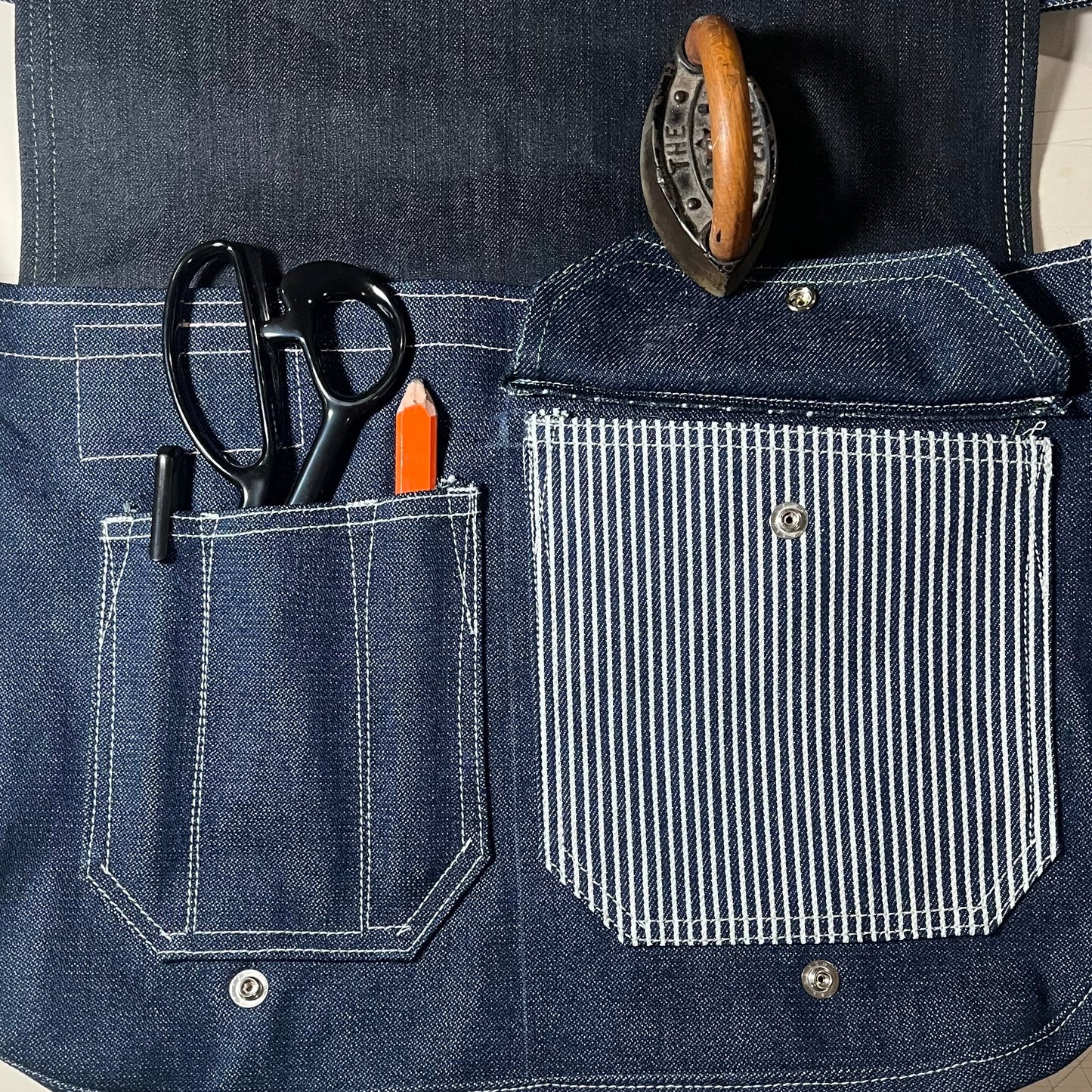 messenger bag 𖤐 indigo denim